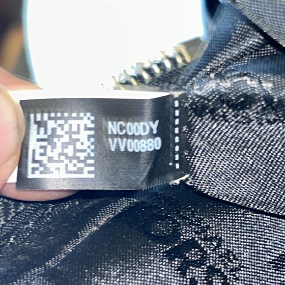 Michael Kors Alexis Black Pebble Leather Bag - Picture 9 of 15